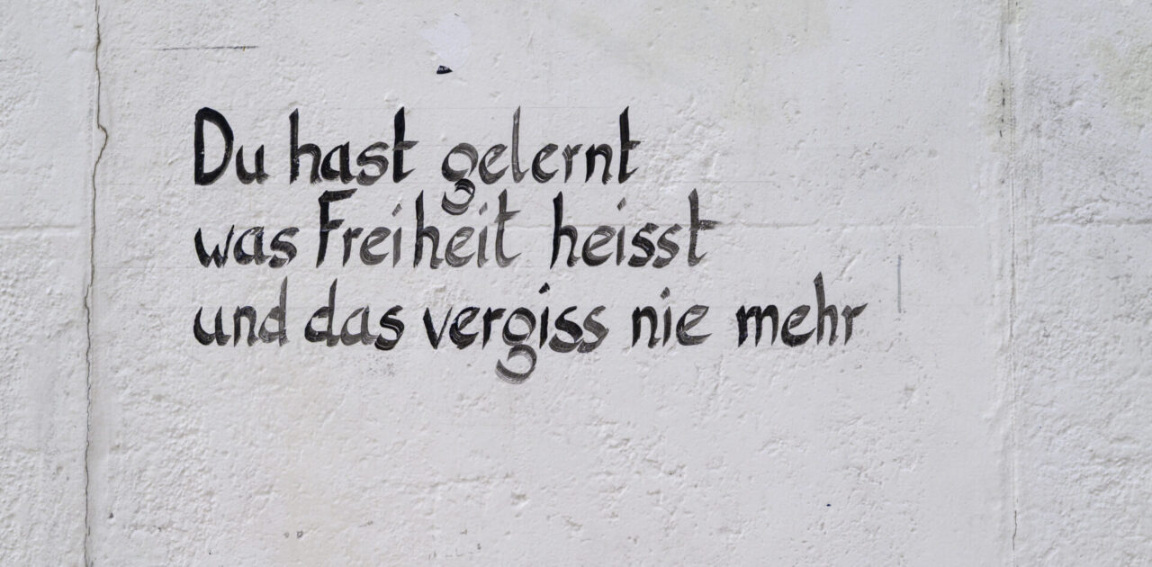 Ein kleines Licht der Hoffnung 2 Stadtspaziergang Friedrichshain Kreuzberg